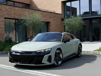 Audi e-tron GT wrapped in Matte HX20000 Adventure Green wrap film HX20VAVM