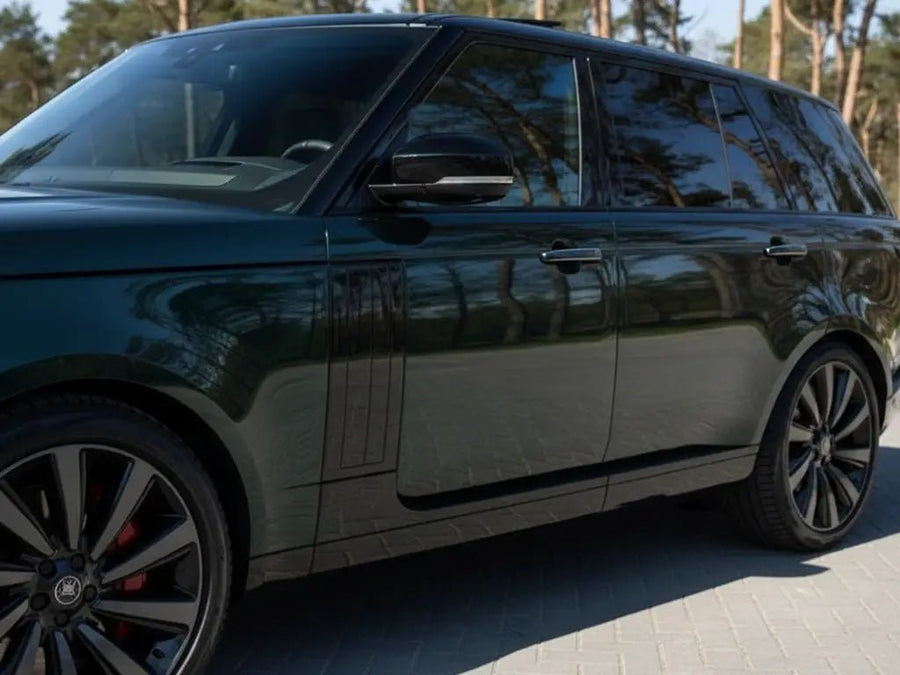 DIY Land Rover Range Rover wrapped in Gloss HX20000 Scottish Green vinyl wrap HX20VECB