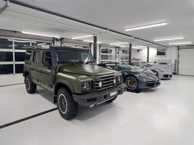 DIY Ineos Grenadier wrapped in Matte HX20000 Military Green wrap film HX20VMIM