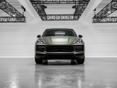 DIY Porsche Cayenne wrapped in Matte HX20000 Military Green wrap film HX20VMIM