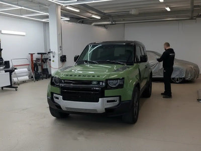 DIY Land Rover Defender wrapped in Gloss HX20000 Olive Green restyling film HX20VFAB