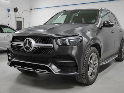 Mercedes-Benz GLE wrapped in Hexis Brushed HX30000 Anthracite Gray Aluminum restyling film HX30BAGANB
