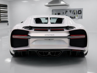 Bugatti Chiron wrapped in Gloss HX30000 Pearl White Variochrome automotive vinyl film HX30BPEB detail