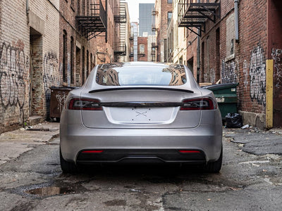 Tesla S wrapped in Gloss HX30000 Graphite Gray Carbon Fiber restyling film HX30CAGGRB