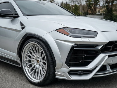DIY Lamborghini Urus wrapped in Satin HX30000 Super Chrome Silver restyling film HX30SCH01S detail