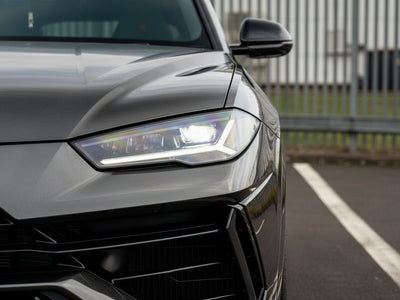 Lamborghini Urus wrapped in Gloss HX30000 Super Chrome Ebony Black wrap film HX30SCH13B detail