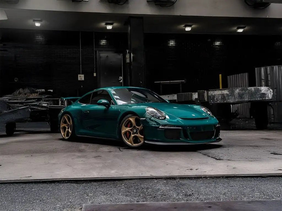 DIY Porsche 911 wrapped in SuperGloss Era Green wrap film