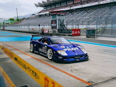 DIY Ferrari F40 wrapped in SuperGloss Metallic Blueberry car wrap film