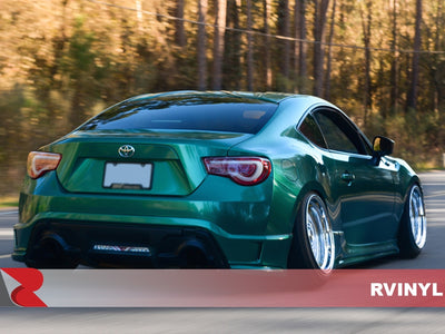 Avery Dennison™ SW900 Gloss Emerald Green Vinyl Wrap | 771-O