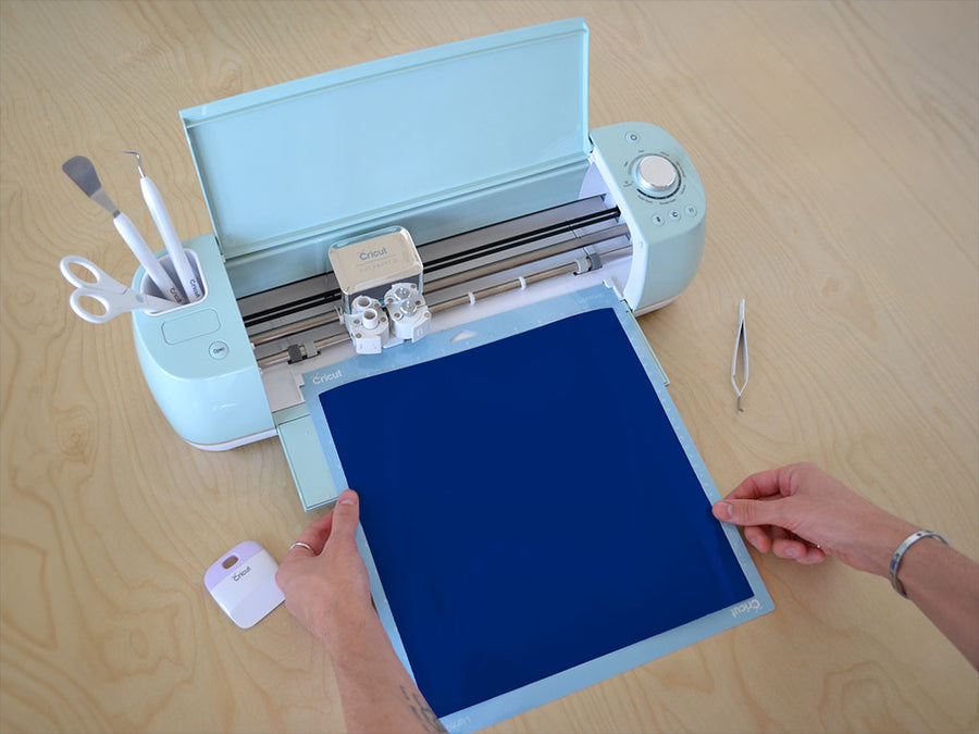 Avery HP750 Impulse Blue Cricut Compatible Vinyl