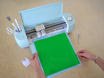 Avery HP750 Green Pantone 354 C Cricut Compatible Vinyl