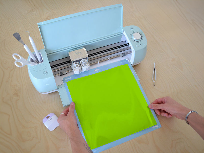 Avery HP750 Green Pantone 375 C Cricut Compatible Vinyl
