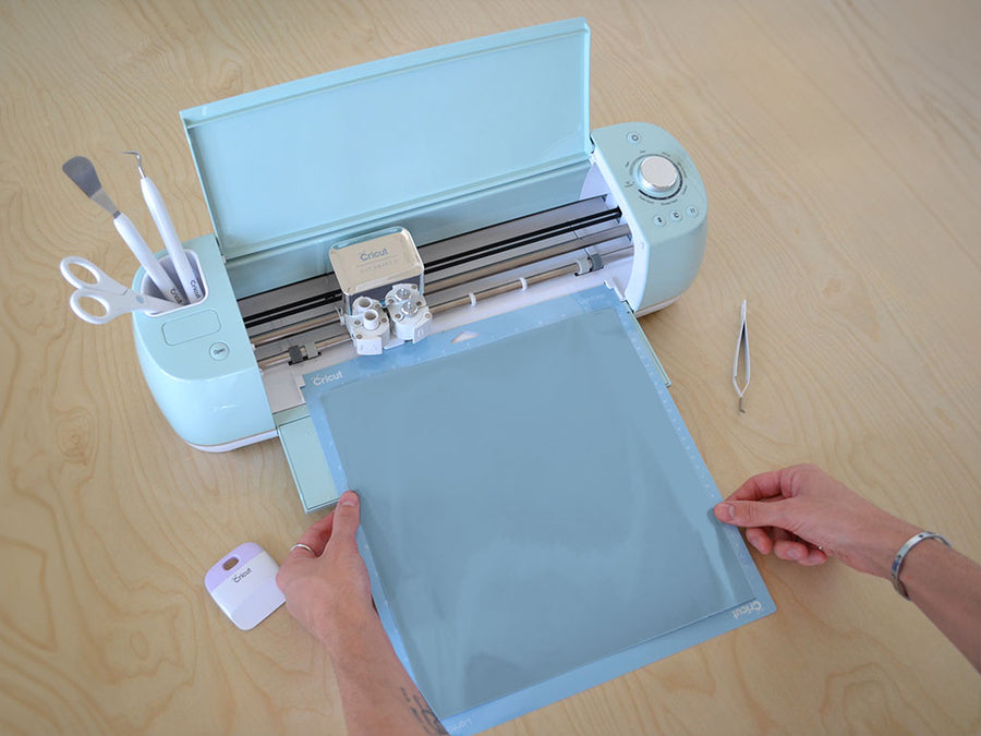 Avery SC950 Butterfly Blue Opaque Cricut Compatible Vinyl