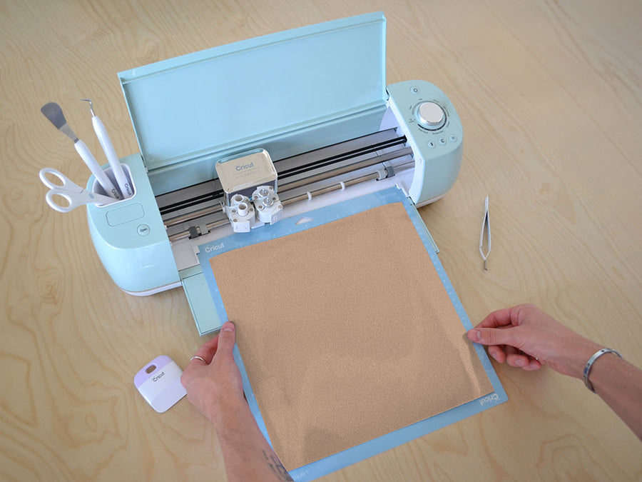Avery SC950 Light Briar Brown Metallic Cricut Compatible Vinyl