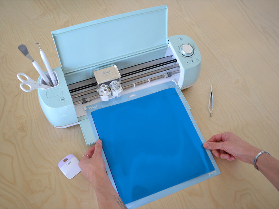 Avery SF100 Blue Fluorescent Cricut Compatible Vinyl