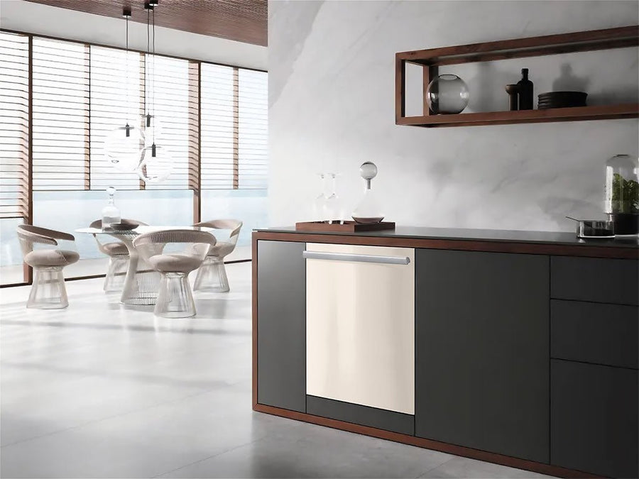 Avery Dennison™ SW900 Gloss White Pearl Wrapped Dishwasher Example