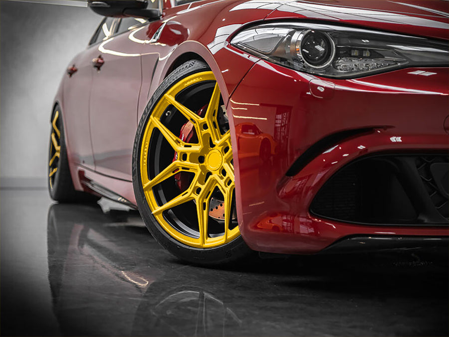 Avery Dennison™ SW900 Gloss Dark Yellow Wrapped Rim Example