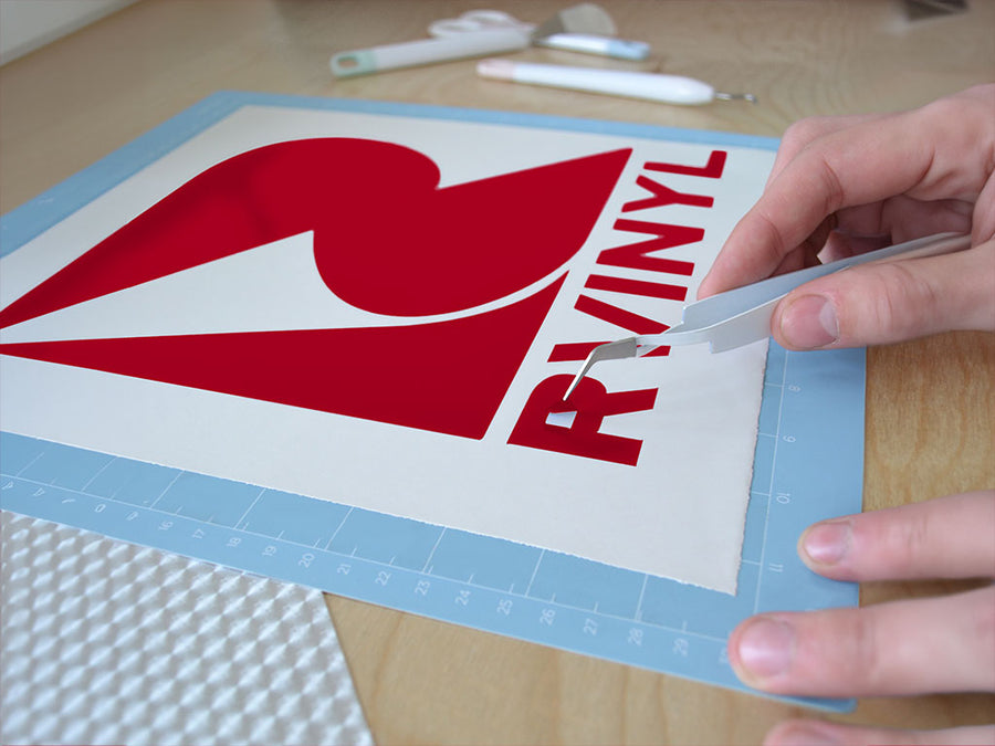 Avery UC900 Vivid Red Translucent Easy Weed Craft Vinyl