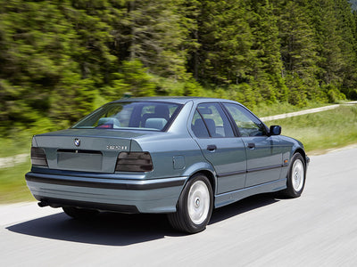 3-series (sedan) Blackout Tail Light TInt~1~0