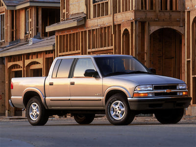 chevrolet s-10 1994-2001 (extended cab) Piano Black Pillar Trim