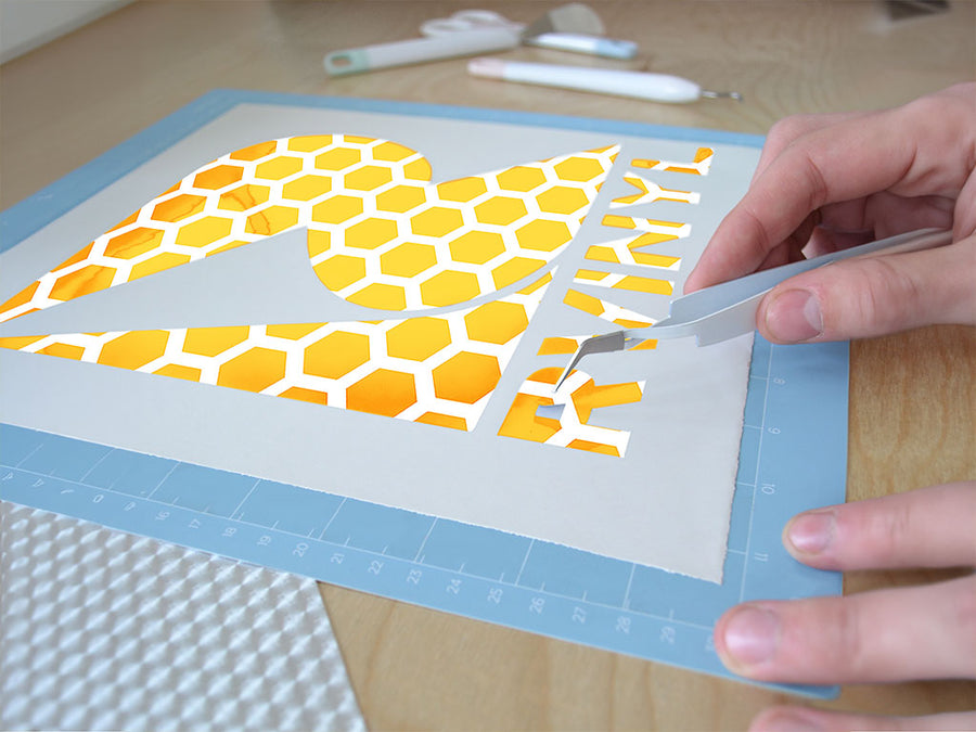 classic honeycomb bug Easy Weed Craft Vinyl