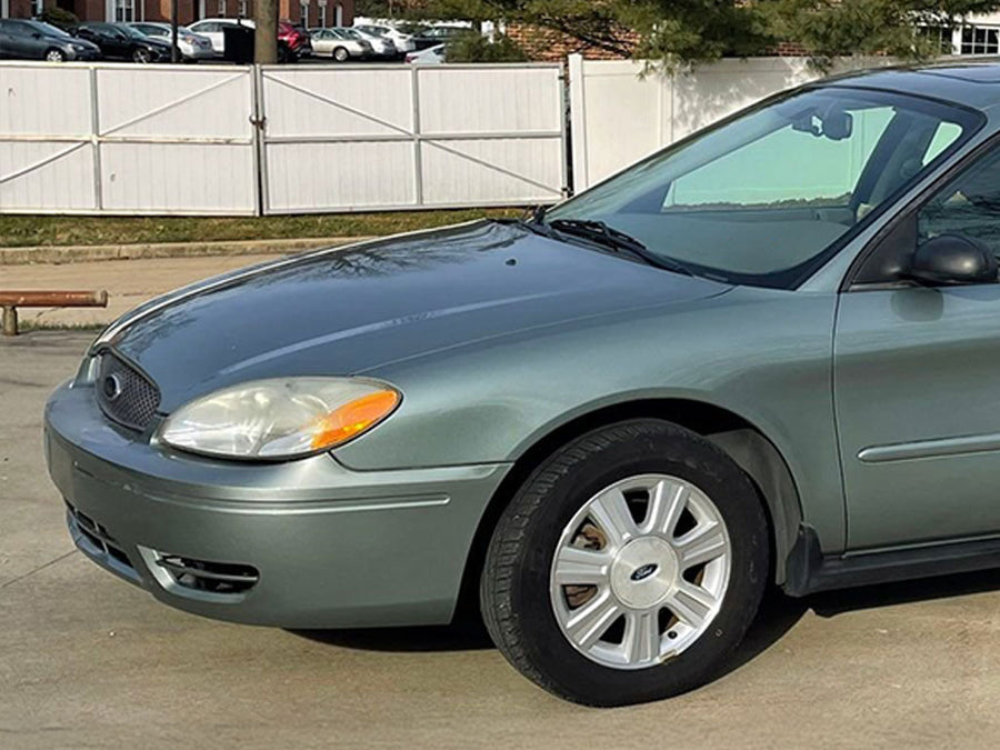 Avery Dennison™ Ford Taurus 2004-2007 Headlight Protection Film