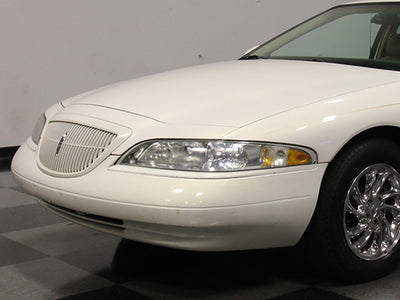 Avery Dennison™ Lincoln Mark VIII 1997-1998 Headlight Protection Film