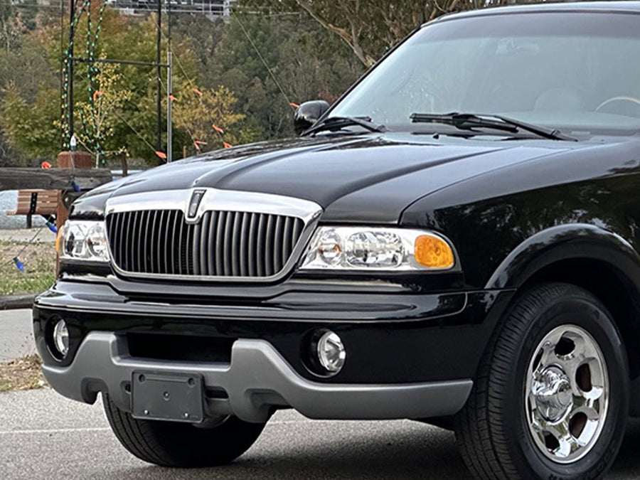 Avery Dennison™ Lincoln Navigator 1998-2002 Headlight Protection Film