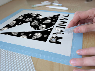 look around skull and bones Easy Weed Craft Vinyl