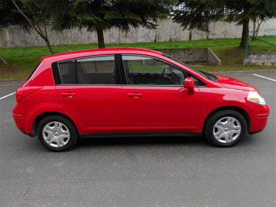 nissan versa 2007-2011 (hatchback) Brushed Aluminum Black Pillar Trim