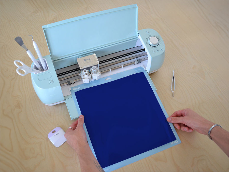ORACAL 651 Cobalt Blue Cricut Compatible Vinyl