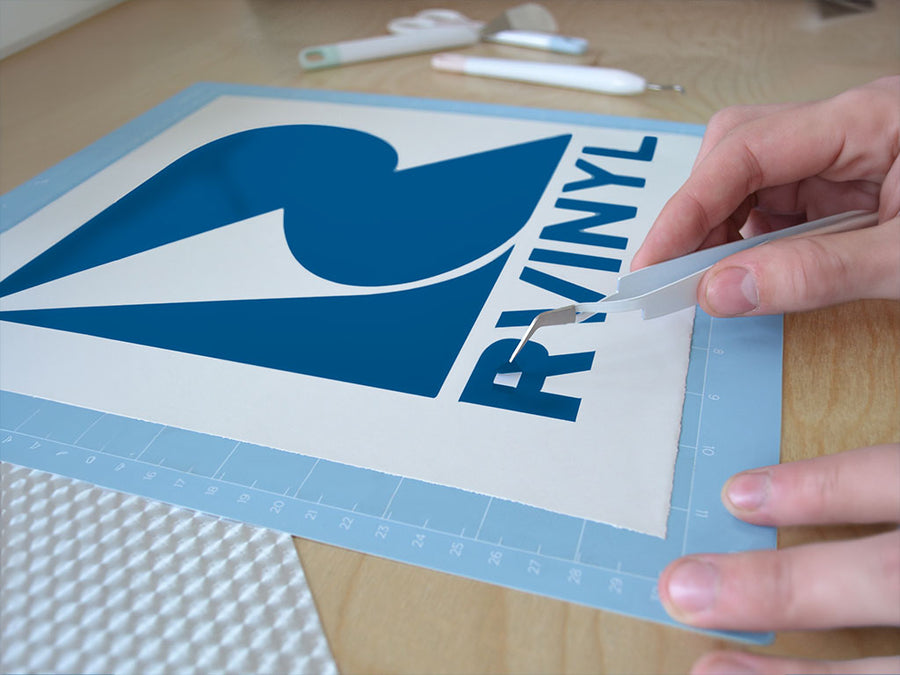 ORACAL 8500 Gentian Blue Translucent Easy Weed Craft Vinyl