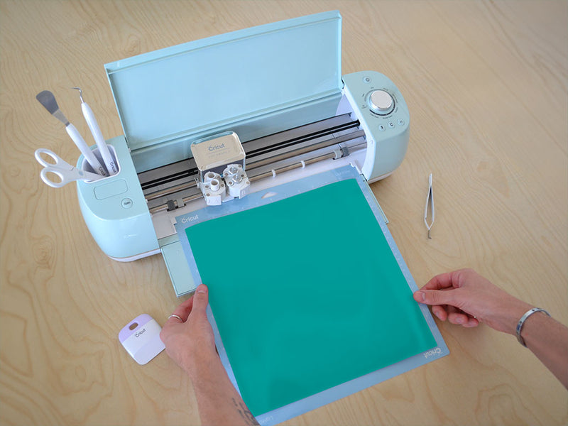 ORACAL 8500 Turquoise Translucent Cricut Compatible Vinyl
