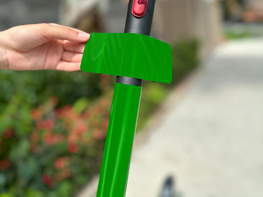ORACAL 970RA Gloss Grass Green Electric Kick-Scooter Wraps