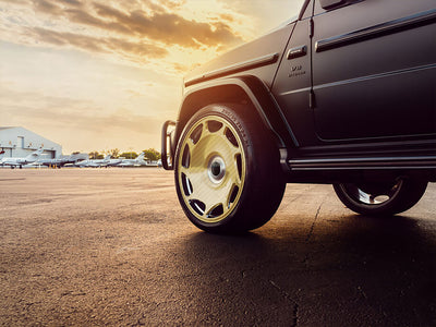 ORACAL® 975 Carbon Fiber Gold Wrapped Rim Example