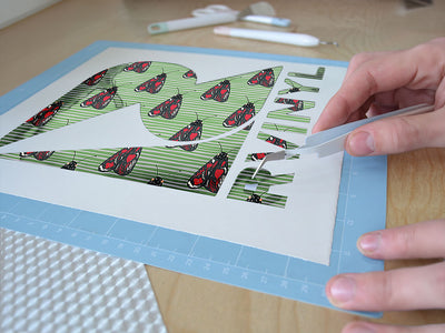 red aposematism bug Easy Weed Craft Vinyl