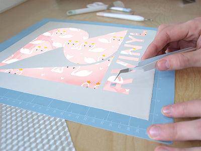 royal duties bird Easy Weed Craft Vinyl
