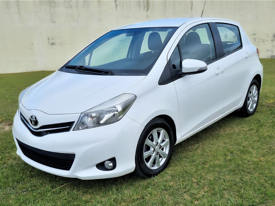 toyota yaris 2012-2014 (hatchback) Headlight Protection Film