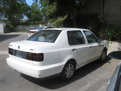 jetta (sedan) Blackout Tail Light TInt~1~0