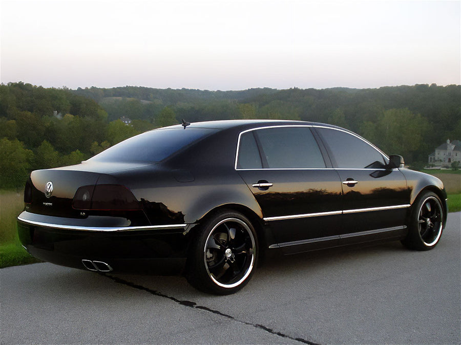 phaeton Blackout Tail Light TInt~1~0