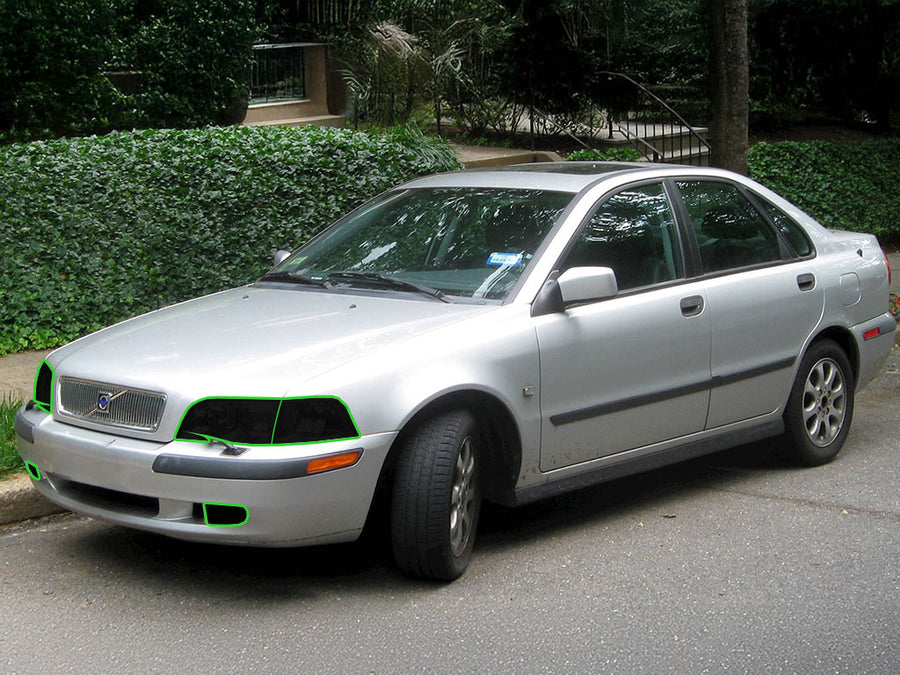 volvo s40 2000-2004 Headlight Tint Location