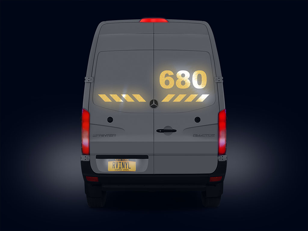 3M 680 Gold Reflective Vehicle Sign Nightime View