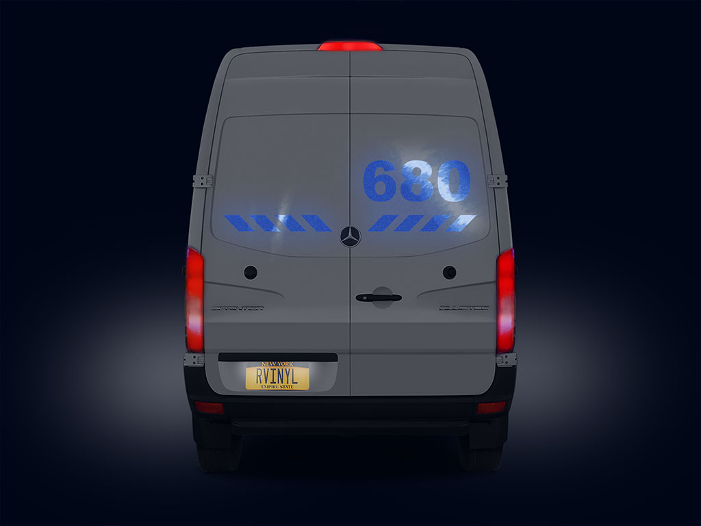 3M 680 Blue Reflective Vehicle Sign Nightime View