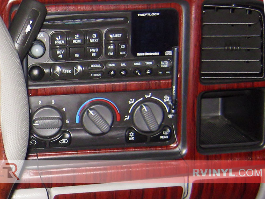Chevrolet Tahoe 2000-2002 Dash Kits With Factory Radio Surround
