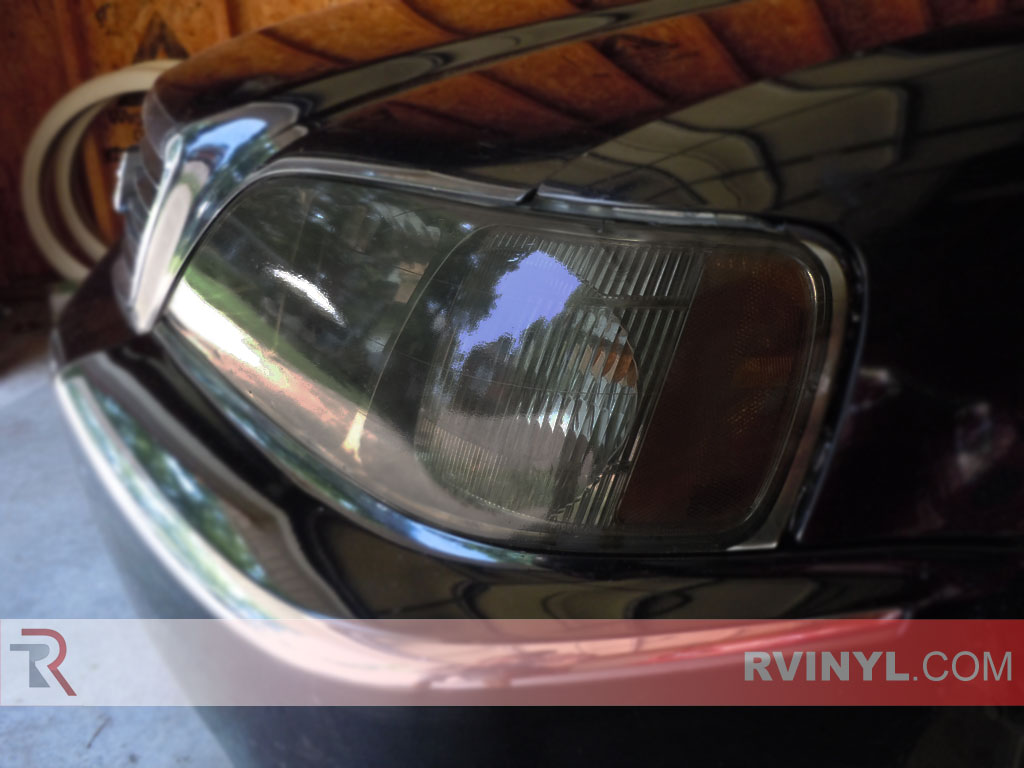 Acura RL 2001-2004 Headlight Tint
