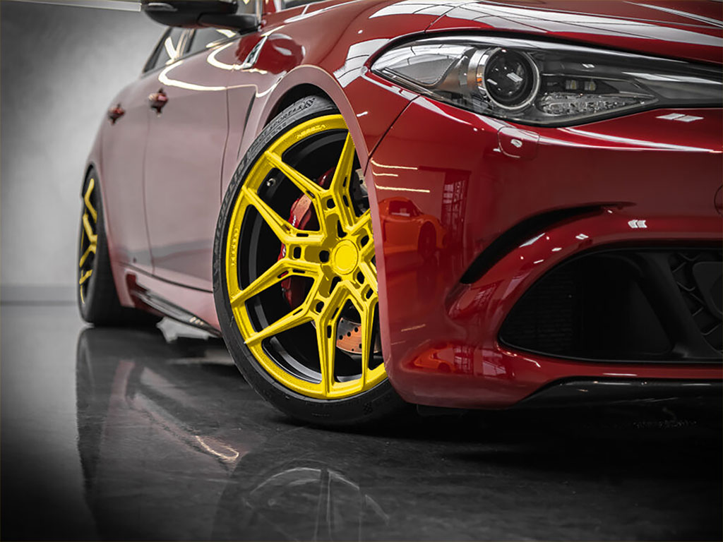 Avery Dennison™ SW900 Gloss Yellow Wrapped Rim Example